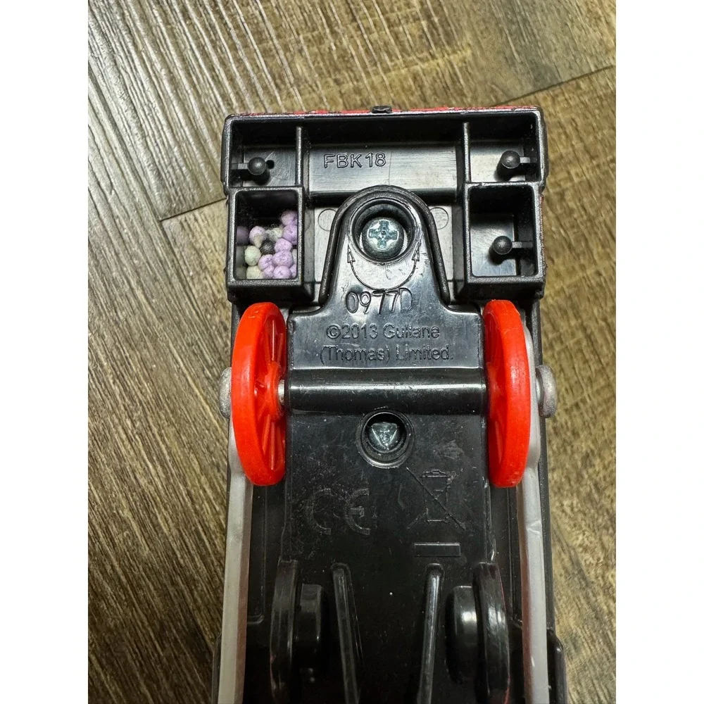 Thomas TrackMaster Hurricane Motorized Engine Train FBK18 Red No 20 Mattel